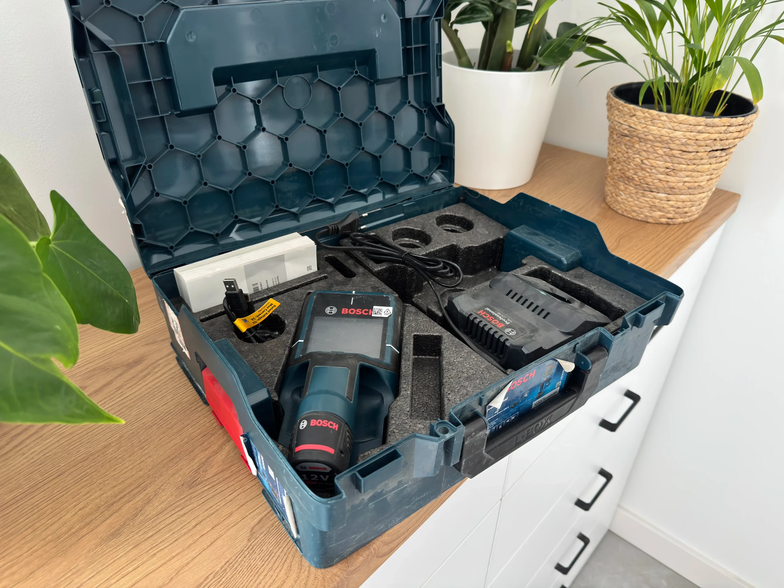 Detektor Bosch D-TECT 200 C